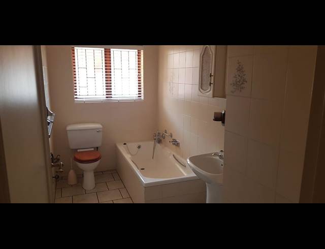 3 BEDROOM SIMPLEX RENTED IN PELHAM